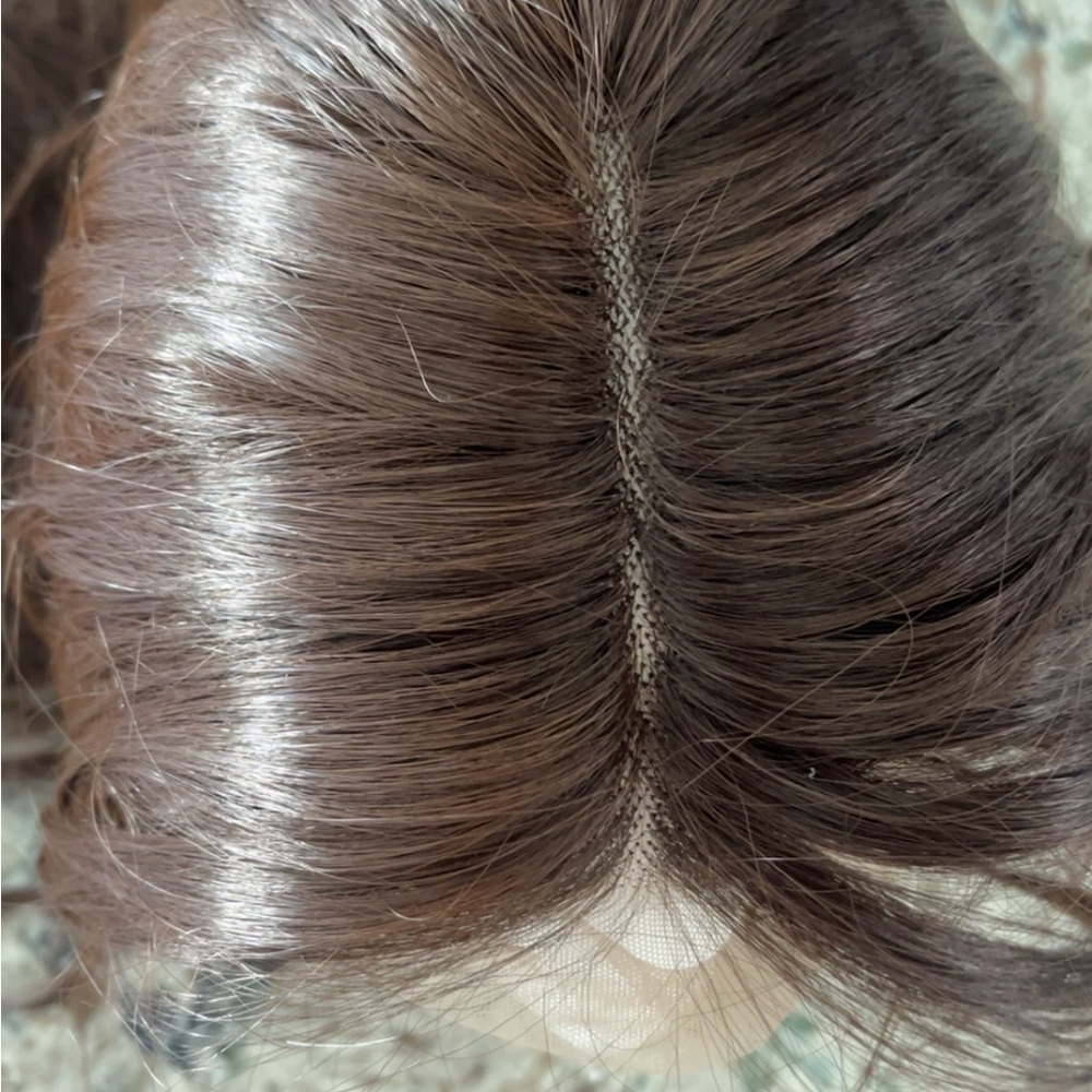Long brown wig - Picture 3 of 5